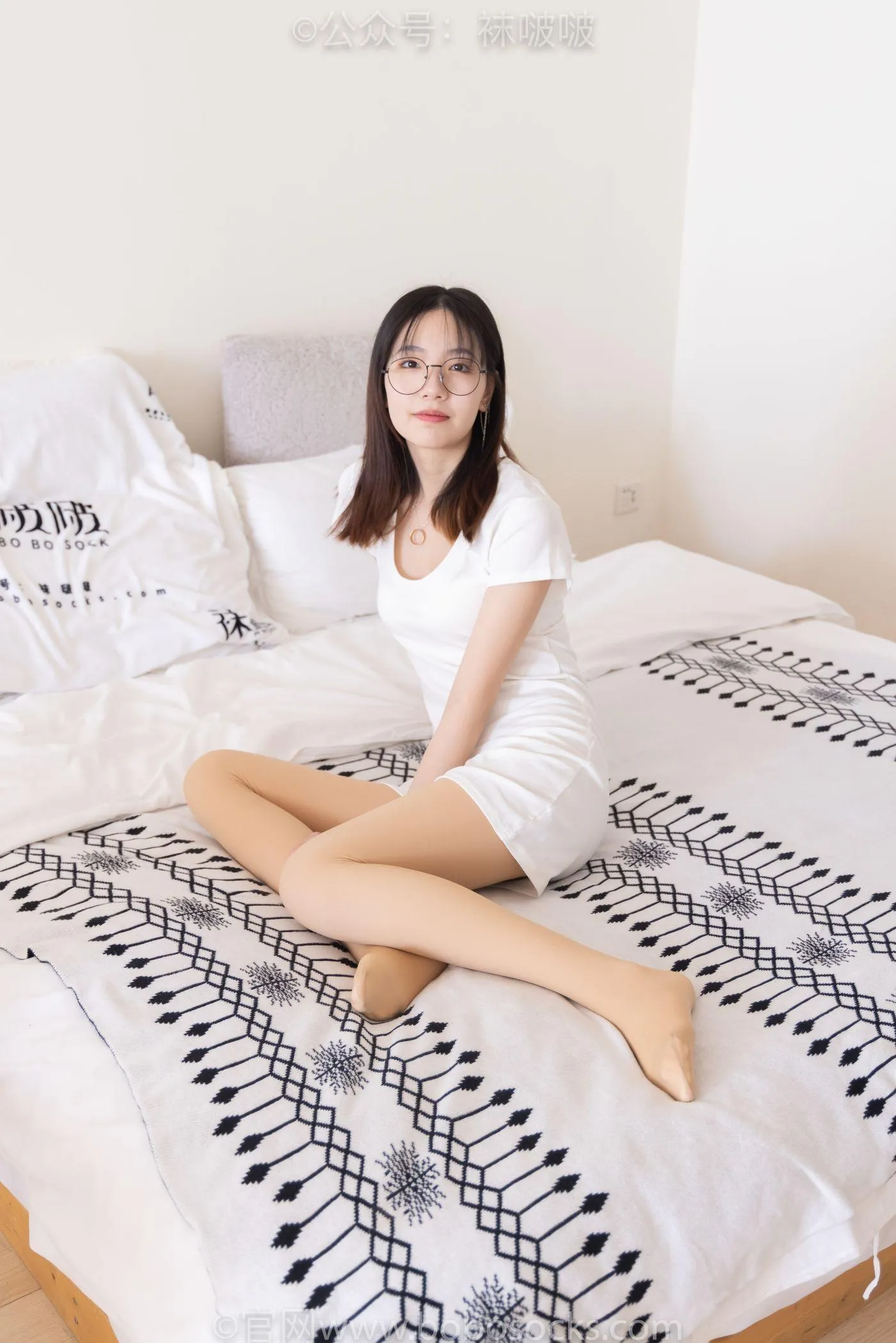 [BoBoSocks袜啵啵]NO.075 小甜豆- AJ、凉鞋、厚肉丝 [160P]插图1
